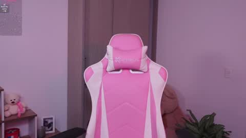 Snapshot of meiis_ chatting on March 2025 11:35:02 PM meiis3 online show from March 2025 11:35:02 PM