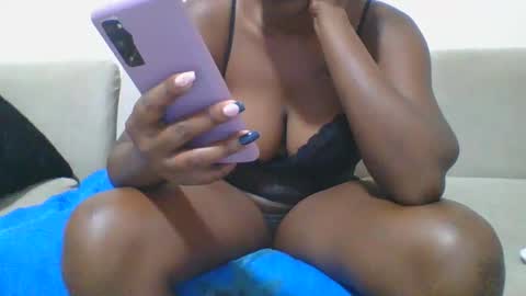 pretty online show from March 2025 07:37:02 AM