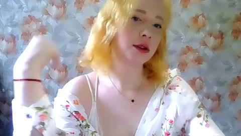 Snapshot of mel_mellie chatting on April 2026 02:23:02 PM Mel Mellie online show from April 2026 02:23:02 PM