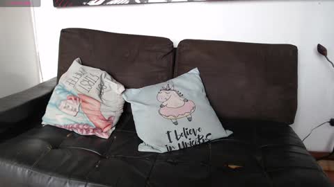 Snapshot of mel_raise chatting on January 2025 05:41:01 PM mel raise online show from January 2025 05:41:01 PM