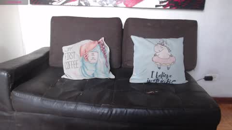 Snapshot of mel_raise chatting on January 2025 09:46:02 PM mel raise online show from January 2025 09:46:02 PM