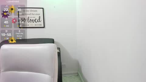 melan_owen online show from January 2025 11:00:01 AM