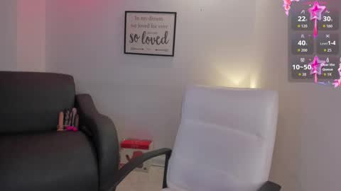 melan_owen online show from November 2025 11:10:01 AM