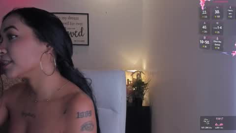 melan_owen online show from November 2025 11:07:01 AM