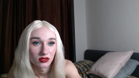 Snapshot of melani704499 chatting on May 2026 10:10:02 AM Melani online show from May 2026 10:10:02 AM