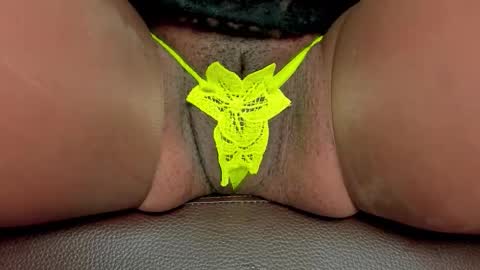 Snapshot of melania_browis chatting on November 2025 09:19:02 AM Melania online show from November 2025 09:19:02 AM