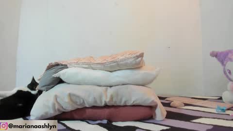 Melanie Independent model online show from November 2025 11:52:01 PM