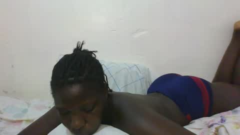 Snapshot of melanie_bae1 chatting on April 2026 09:40:01 AM melanie_bae1 online show from April 2026 09:40:01 AM