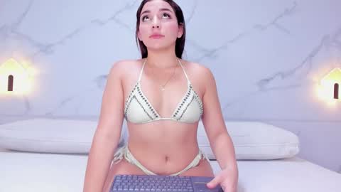 Melanie  online show from February 2026 07:48:01 PM