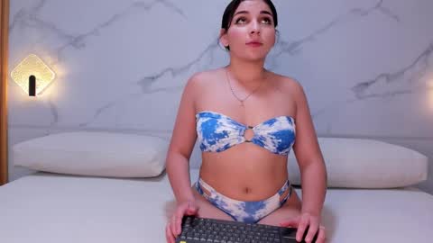 Melanie  online show from February 2026 06:52:01 PM