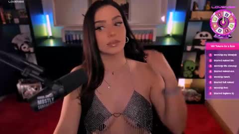 Snapshot of melanielipps chatting on November 2025 06:01:01 PM Melanie online show from November 2025 06:01:01 PM