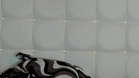 melanniebrown online show from February 2025 07:13:02 AM