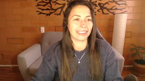 Melanny online show from November 2025 11:22:01 AM