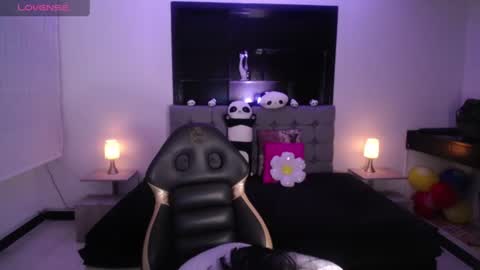 Snapshot of melanny_petite chatting on July 2026 11:45:02 AM melanny_petite online show from July 2026 11:45:02 AM