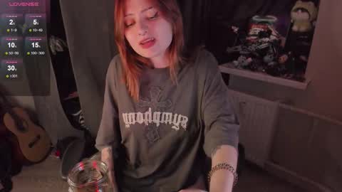 Snapshot of melante_s chatting on October 2025 07:03:01 PM Ash online show from October 2025 07:03:01 PM