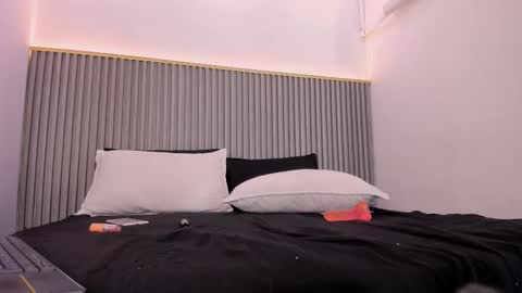 melany_hoffman online show from October 2025 11:48:01 PM