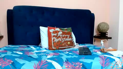 Melany online show from December 2024 10:01:02 PM