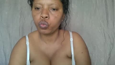 Snapshot of meld2599 chatting on September 2025 09:22:02 AM meld2599 online show from September 2025 09:22:02 AM