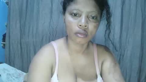 Snapshot of meld2599 chatting on October 2025 04:54:01 AM meld2599 online show from October 2025 04:54:01 AM