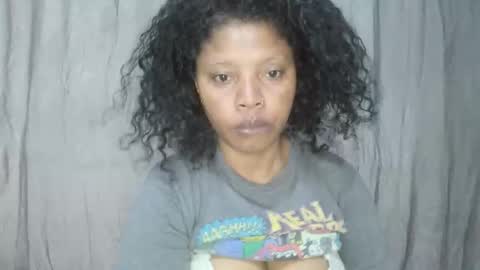 Snapshot of meld2599 chatting on October 2025 04:24:02 AM meld2599 online show from October 2025 04:24:02 AM