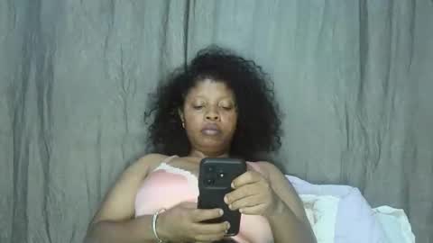 Snapshot of meld2599 chatting on October 2025 08:09:01 PM meld2599 online show from October 2025 08:09:01 PM