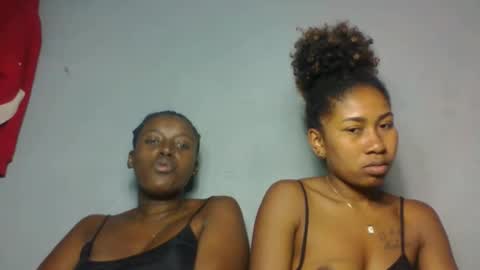 meliana98 online show from November 2025 06:51:02 PM