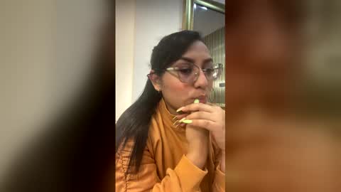 Snapshot of melie_me chatting on March 2026 11:05:02 AM MELIE online show from March 2026 11:05:02 AM