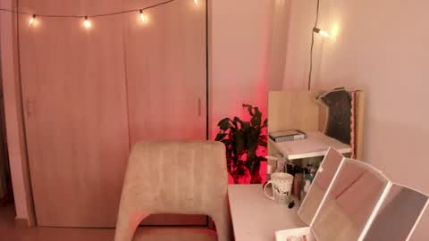 Snapshot of melina_ferrer1 chatting on July 2026 01:39:02 PM EI online show from July 2026 01:39:02 PM