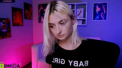 Melisa online show from October 2025 06:50:02 PM