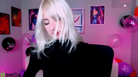 Melisa online show from November 2025 08:44:01 PM