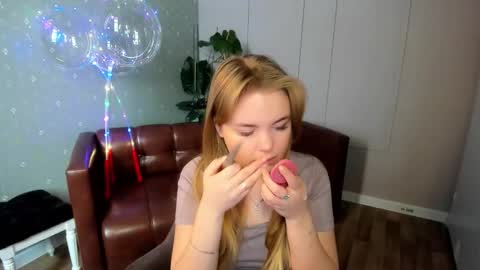 Sophia online show from February 2026 06:28:02 AM