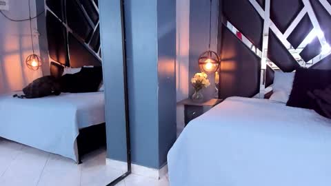 melissa_23_ online show from October 2025 11:29:01 AM