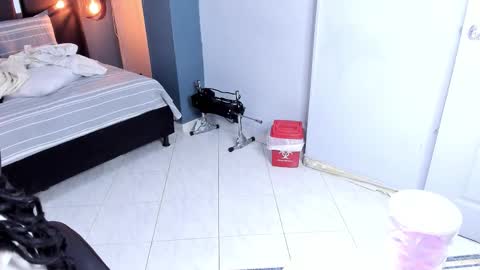 melissa_23_ online show from November 2025 11:55:02 AM