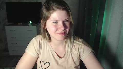 Snapshot of melissa__ray chatting on February 2025 09:52:02 PM Melissa Ray online show from February 2025 09:52:02 PM