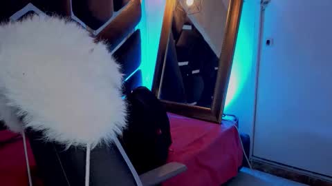 Lissa  online show from March 2026 06:52:01 PM