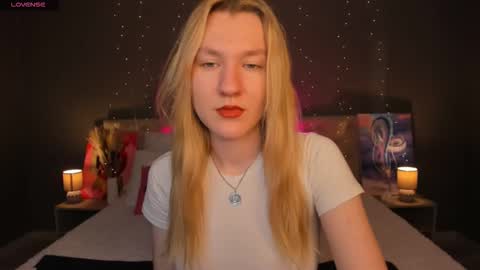 melissa_moooree online show from October 2025 08:57:02 AM