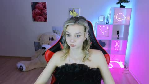 Snapshot of melissa_richardson chatting on February 2025 04:25:01 PM Melissa online show from February 2025 04:25:01 PM