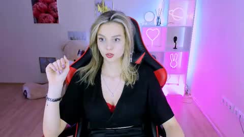 Snapshot of melissa_richardson chatting on February 2025 11:20:02 PM Melissa online show from February 2025 11:20:02 PM