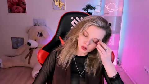 Snapshot of melissa_richardson chatting on March 2025 10:32:01 PM Melissa online show from March 2025 10:32:01 PM