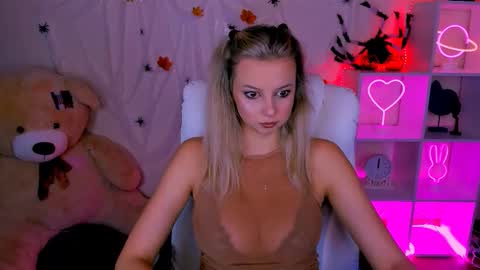 Snapshot of melissa_richardson chatting on October 2025 01:21:02 PM Melissa online show from October 2025 01:21:02 PM