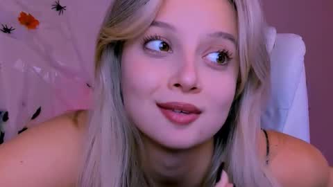 Snapshot of melissa_richardson chatting on November 2025 04:51:02 PM Melissa online show from November 2025 04:51:02 PM