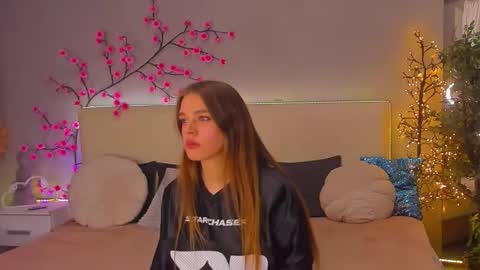 Snapshot of melissacrayzy chatting on November 2025 12:38:01 PM MelissaCrayzy online show from November 2025 12:38:01 PM