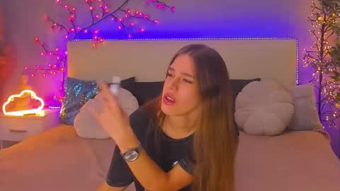 Snapshot of melissacrayzy chatting on November 2025 06:23:01 AM MelissaCrayzy online show from November 2025 06:23:01 AM