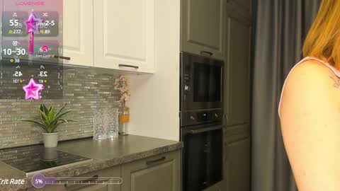 Polly help me reach 100 thumbs up  online show from January 2025 02:08:02 PM