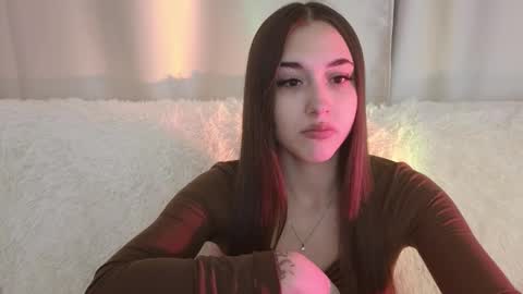 Mel online show from October 2025 04:32:02 AM