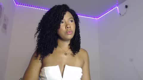 mell_rossi online show from October 2025 07:53:02 PM