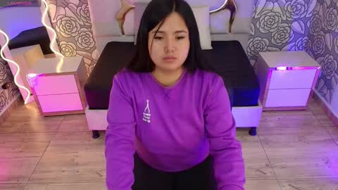 Snapshot of mellani_tay chatting on January 2025 03:08:01 AM Mellani  online show from January 2025 03:08:01 AM