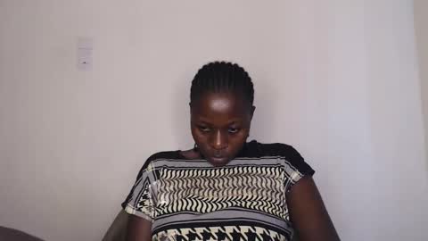 Snapshot of mellanin_pretty_ chatting on December 2024 11:29:02 AM . online show from December 2024 11:29:02 AM