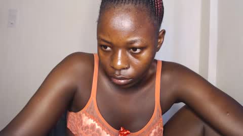 Snapshot of mellanin_pretty_ chatting on December 2024 06:11:01 AM . online show from December 2024 06:11:01 AM