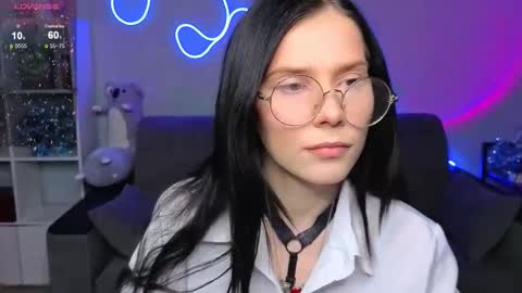 Snapshot of mellhyees chatting on January 2026 05:07:02 PM mellhyees online show from January 2026 05:07:02 PM